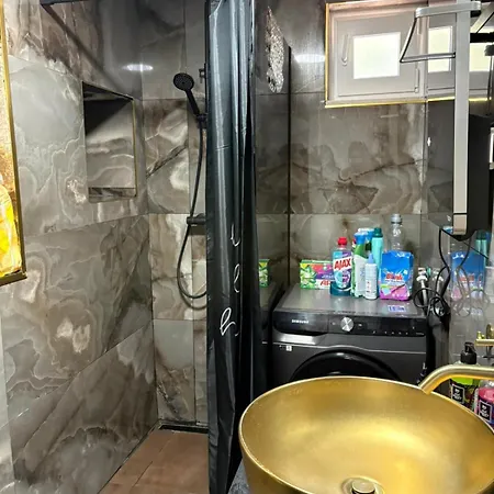 Black & White Appartement Trpanj